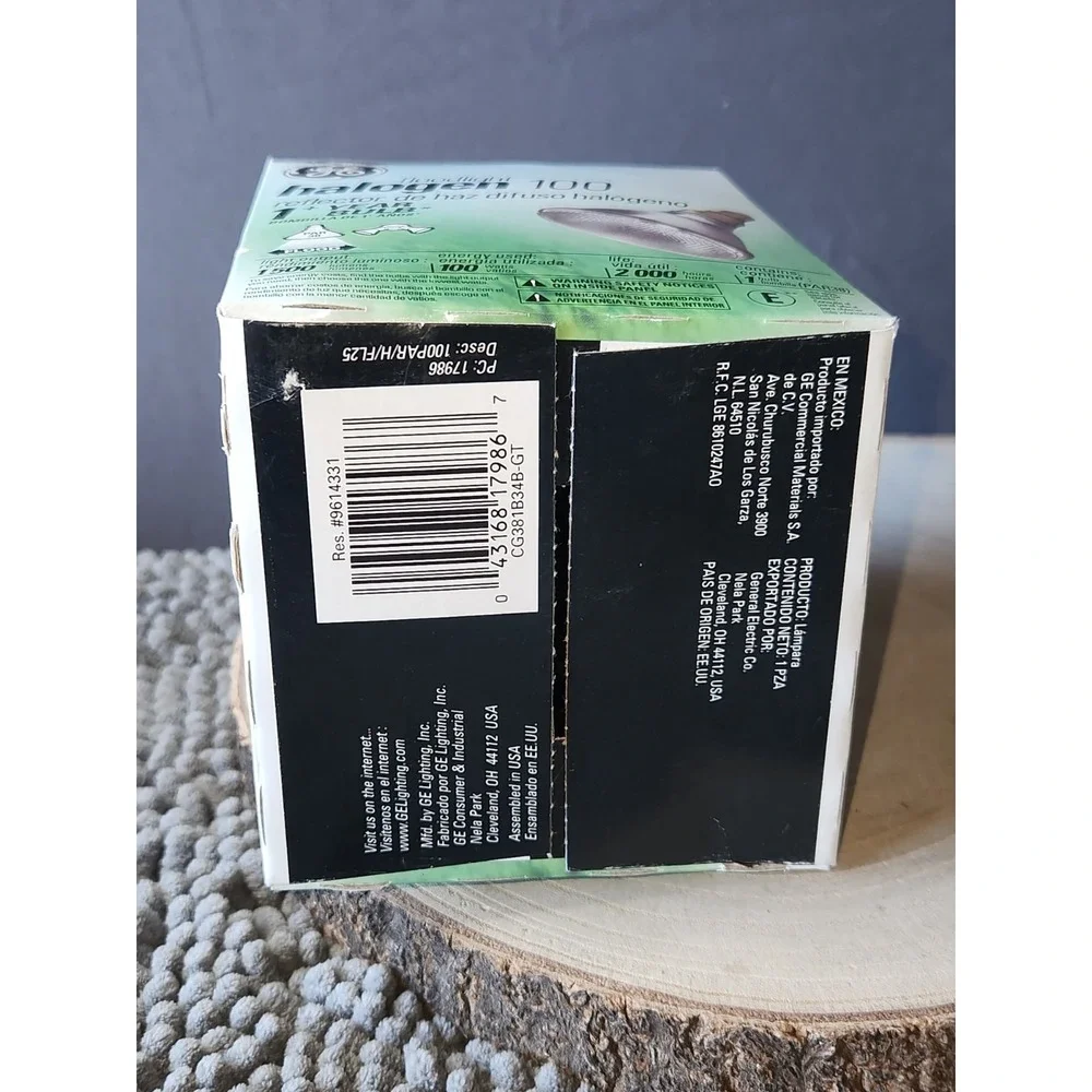 GE Halogen 100W CRISP WHITE Floodlight 1400lum Par 38 100 Watts~NEW/SEALED BOX
